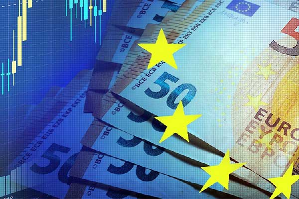 人民币兑美元中间价报6.9590，下调20点