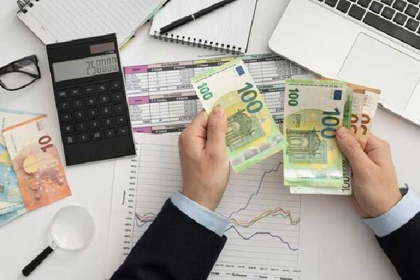 美国股市遭遇170亿美元资金外流，投资者转向海外市场