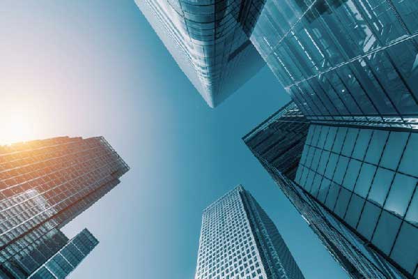 格陵兰岛总理表示：格陵兰应做好应对一切情况的准备 不排除美国采取军事行动的可能性